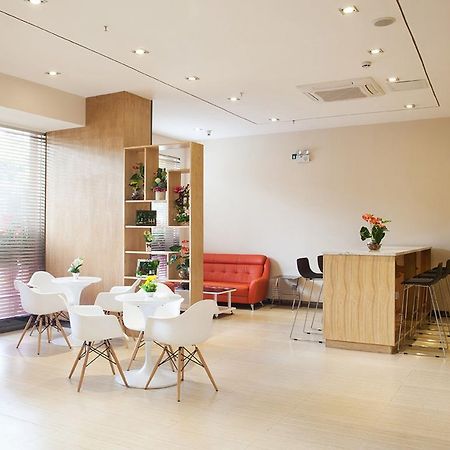 7Days Premium Chongqing Hongqihegou Hotell Exteriör bild