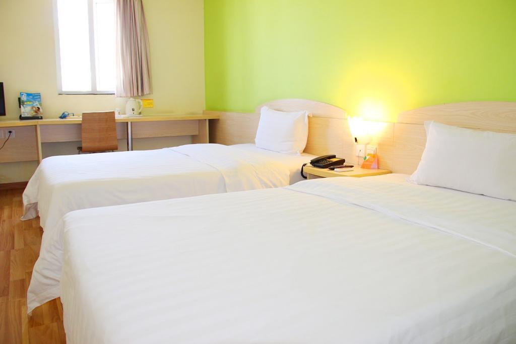 7Days Premium Chongqing Hongqihegou Hotell Exteriör bild