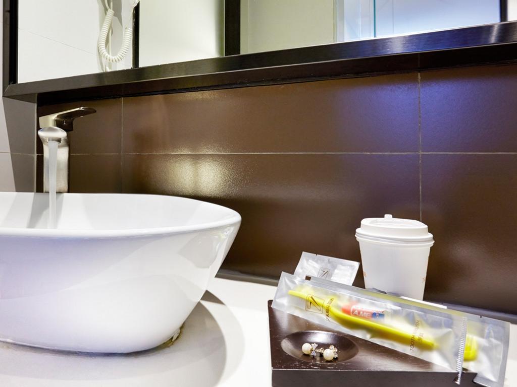 7Days Premium Chongqing Hongqihegou Hotell Rum bild