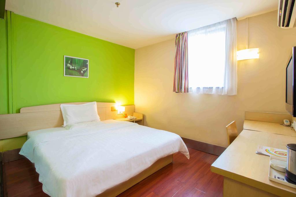7Days Premium Chongqing Hongqihegou Hotell Rum bild